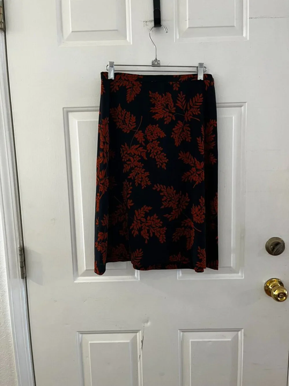 Dolce & Gabbana Woman's 100% Silk Floral Designer Knee-Length Skirt Sz 38